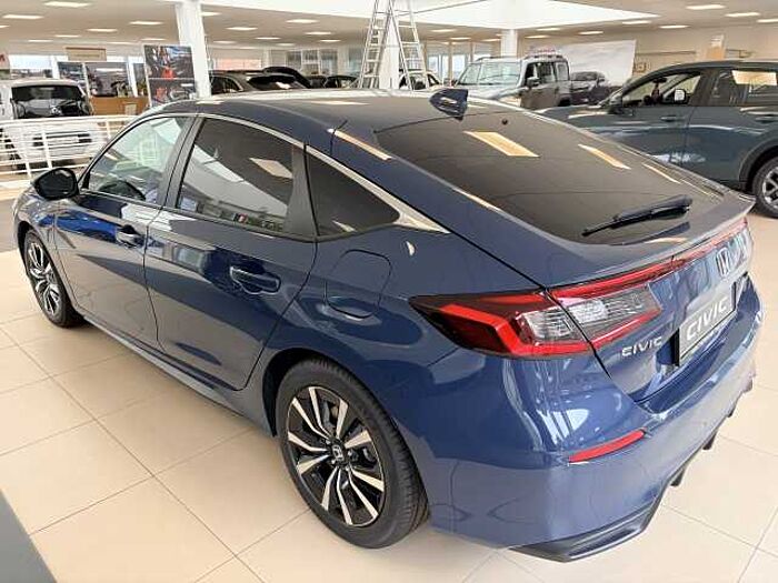 Honda Civic e: HEV 2.0 i-MMD Hybrid Elegance