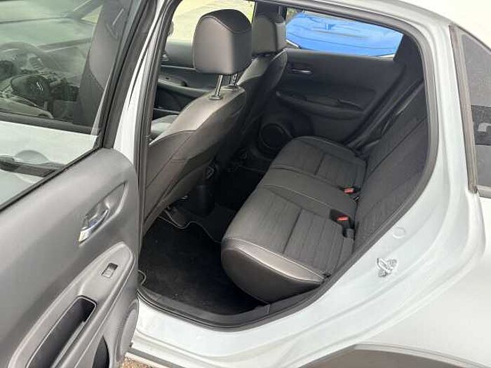 Honda Jazz Hybrid e: HEV 1.5 i-MMD Crosstar Advance